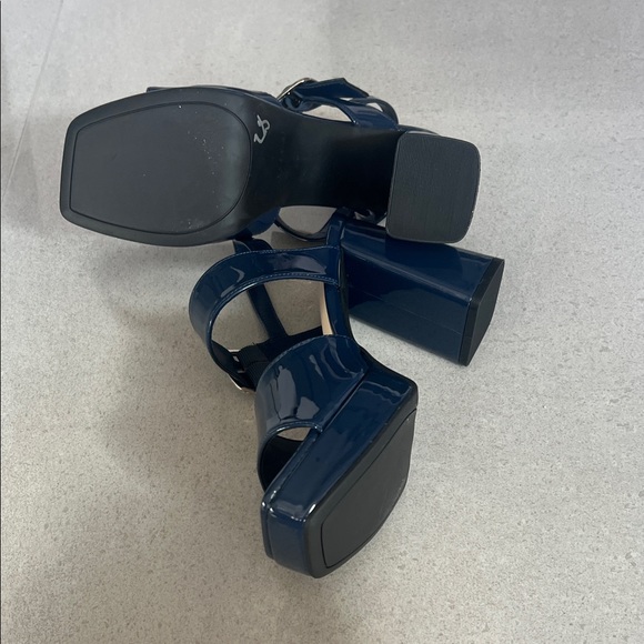 Marc Fisher Dark Blue Platform Sandals - Picture 4 of 4